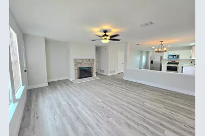 2467 Mallory Lane, Lancaster, TX 75134 - Photo 2