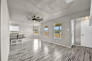 617 Oak View Ct, Azle, TX 76020 - Photo 10