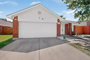 6009 Iris Dr, Rowlett, TX 75089 - Photo 2