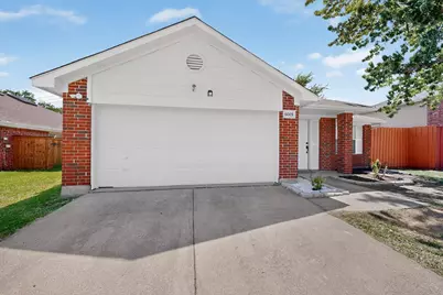 6009 Iris Drive, Rowlett, TX 75089 - Photo 4