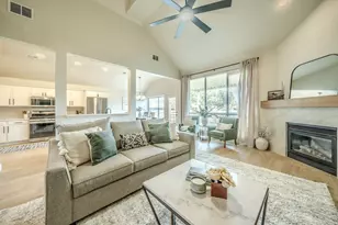 801 Cobblestone Dr, Lewisville, TX 75067 - Photo 2