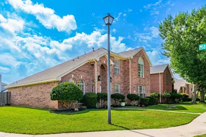 801 Cobblestone Drive, Lewisville, TX 75067 - Photo 34