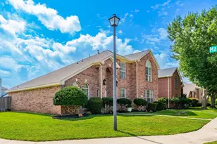 801 Cobblestone Dr, Lewisville, TX 75067 - Photo 34