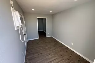 1465 E Renfro St, Burleson, TX 76028 - Photo 1