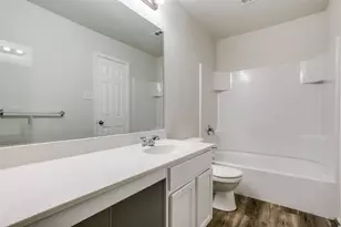 5617 Talons Crest Cir, Fort Worth, TX 76179 - Photo 18
