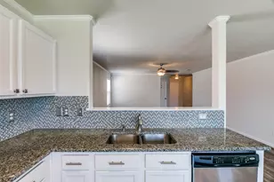 5617 Talons Crest Cir, Fort Worth, TX 76179 - Photo 12