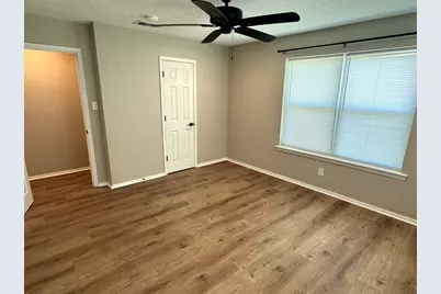 321 E Lake Street, Krum, TX 76249 - Photo 20