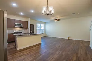 713 Wheatfield Dr, Venus, TX 76084 - Photo 4