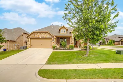 1033 Rustic Oak Way, Burleson, TX 76028 - Photo 2