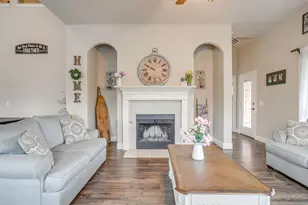 1033 Rustic Oak Wy, Burleson, TX 76028 - Photo 16