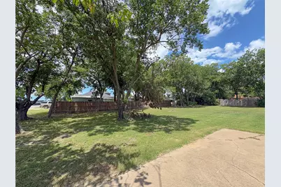 511 W Walnut Street, Celina, TX 75009 - Photo 22