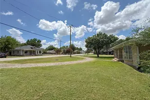 511 W Walnut St, Celina, TX 75009 - Photo 24