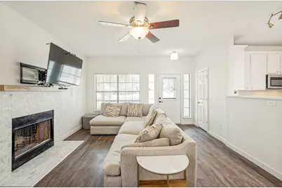 100 S Lakeview Drive, Lake Dallas, TX 75065 - Photo 4