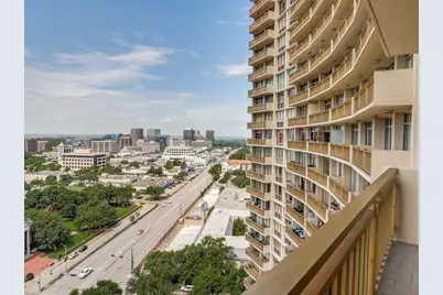 6211 W Northwest Highway #1707, Dallas, TX 75225 - Photo 4