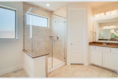8221 Folcroft Lane, Dallas, TX 75231 - Photo 32