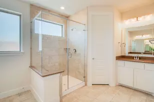 8221 Folcroft Ln, Dallas, TX 75231 - Photo 32
