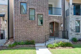 8221 Folcroft Ln, Dallas, TX 75231 - Photo 4