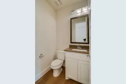 8221 Folcroft Lane, Dallas, TX 75231 - Photo 16