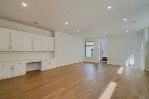 8221 Folcroft Ln, Dallas, TX 75231 - Photo 18