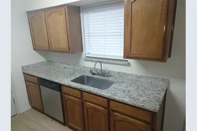 3610 Westgrove Drive, Arlington, TX 76001 - Photo 6