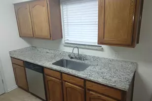 3610 Westgrove Dr, Arlington, TX 76001 - Photo 6
