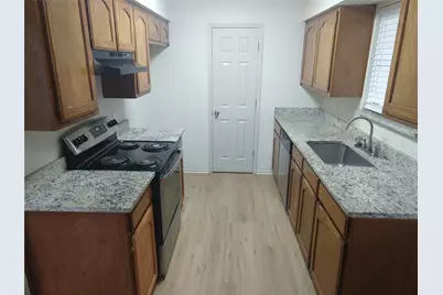 3610 Westgrove Drive, Arlington, TX 76001 - Photo 4