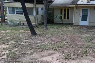 325 Oakgrove Cir, Elm Mott, TX 76640 - Photo 6