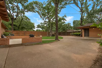 1200 Barker Street, Arlington, TX 76012 - Photo 26