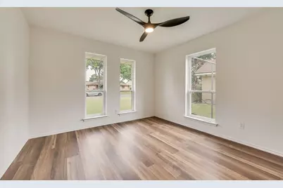 3914 Shady Hollow Lane, Dallas, TX 75233 - Photo 10