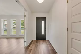 3914 Shady Hollow Ln, Dallas, TX 75233 - Photo 2