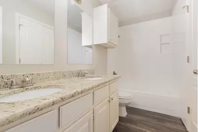 1305 Barclay Drive, Carrollton, TX 75007 - Photo 10