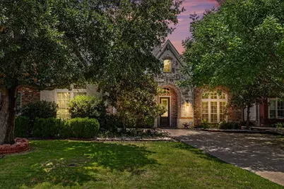 10402 Fairway Vista Drive, Rowlett, TX 75089 - Photo 2