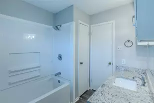 1000 N Harrison, West, TX 76691 - Photo 10