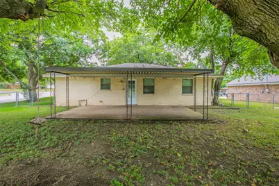 1000 N Harrison, West, TX 76691 - Photo 14