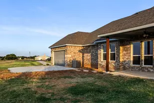 1013 Magnolia Ct, Springtown, TX 76082 - Photo 24