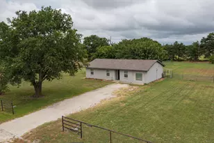10332 Grabbs Ln, Terrell, TX 75161 - Photo 2