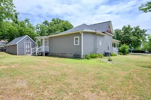 217 E 1st St, Weatherford, TX 76086 - Photo 28