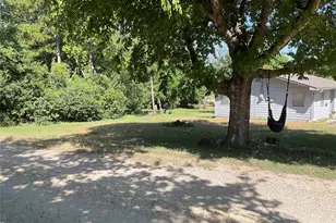 111 Canyon Dr, Whitney, TX 76692 - Photo 6