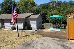 111 Canyon Dr, Whitney, TX 76692 - Photo 2