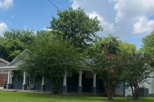 106 NW 2nd St, Bogata, TX 75417 - Photo 2