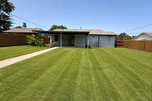 1640 Glenn Dr, Blue Mound, TX 76131 - Photo 2