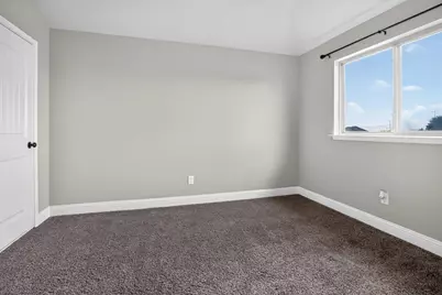 1626 Hawthorne Street, Cleburne, TX 76033 - Photo 34