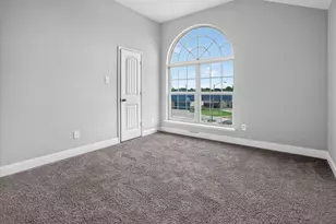 1626 Hawthorne St, Cleburne, TX 76033 - Photo 32