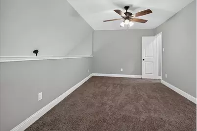 1626 Hawthorne Street, Cleburne, TX 76033 - Photo 28