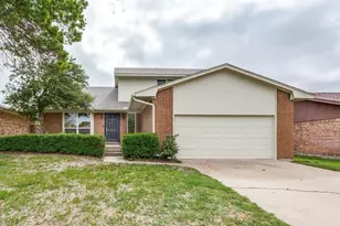 8782 Marilyn Dr, Frisco, TX 75033 - Photo 1