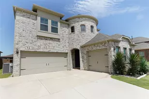 9320 Meadowpark Dr, Denton, TX 76226 - Photo 2