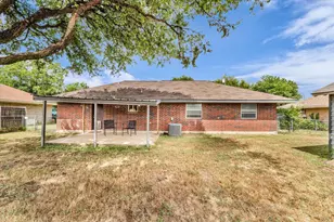 1013 S Madison St, McGregor, TX 76657 - Photo 22