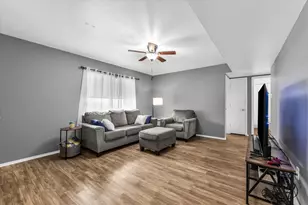 1013 S Madison St, McGregor, TX 76657 - Photo 4