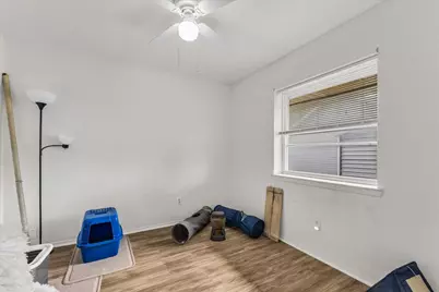 1013 S Madison Street, McGregor, TX 76657 - Photo 16