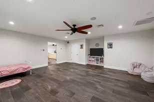 401 N Avenue V, Clifton, TX 76634 - Photo 22